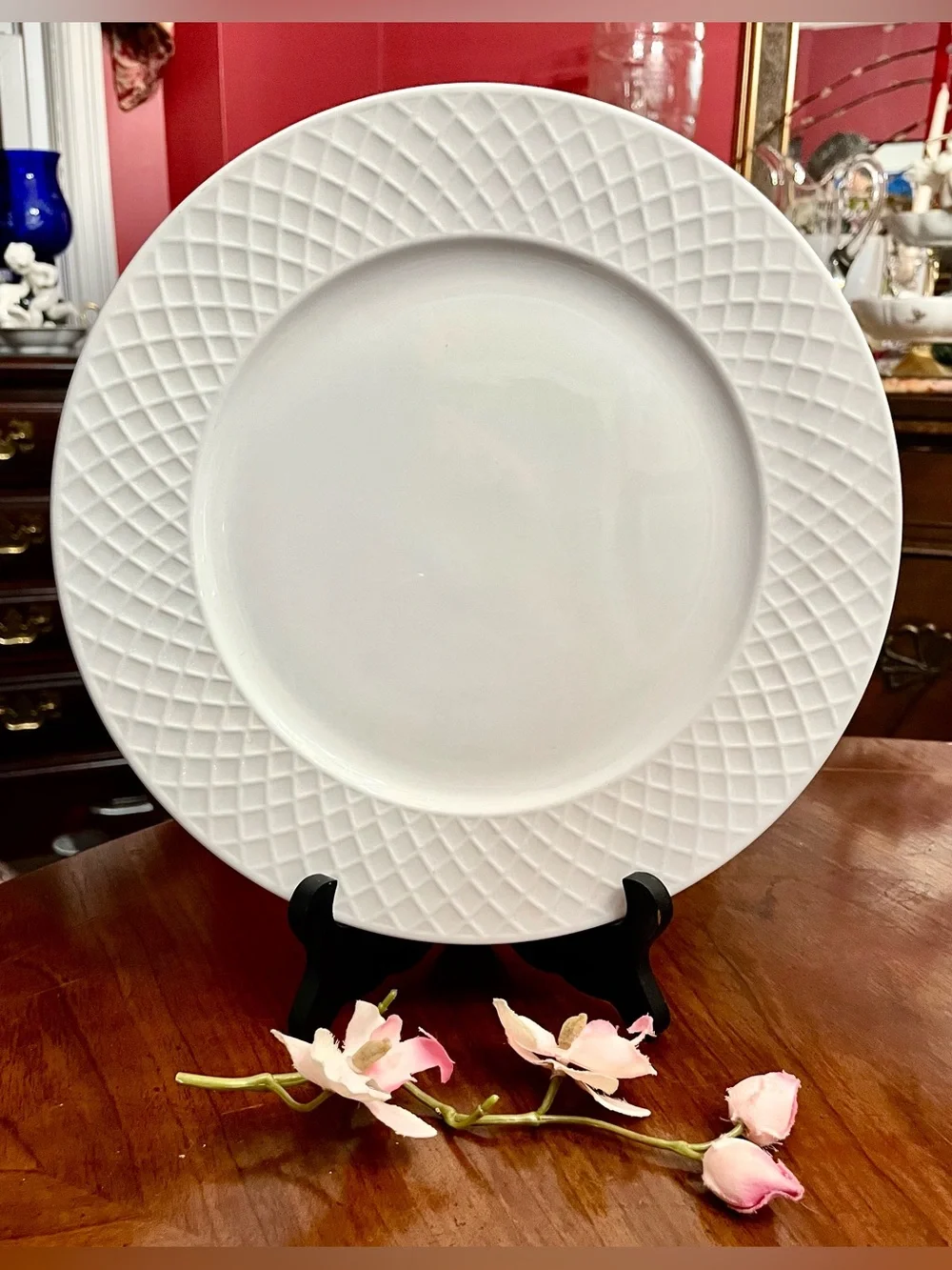 Set of 2 Mikasa Trellis White Bone China Dinner Plates 11” Elegant Lattice Rim